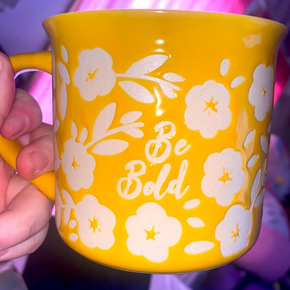 “Be Bold” Yellow and white floral mug